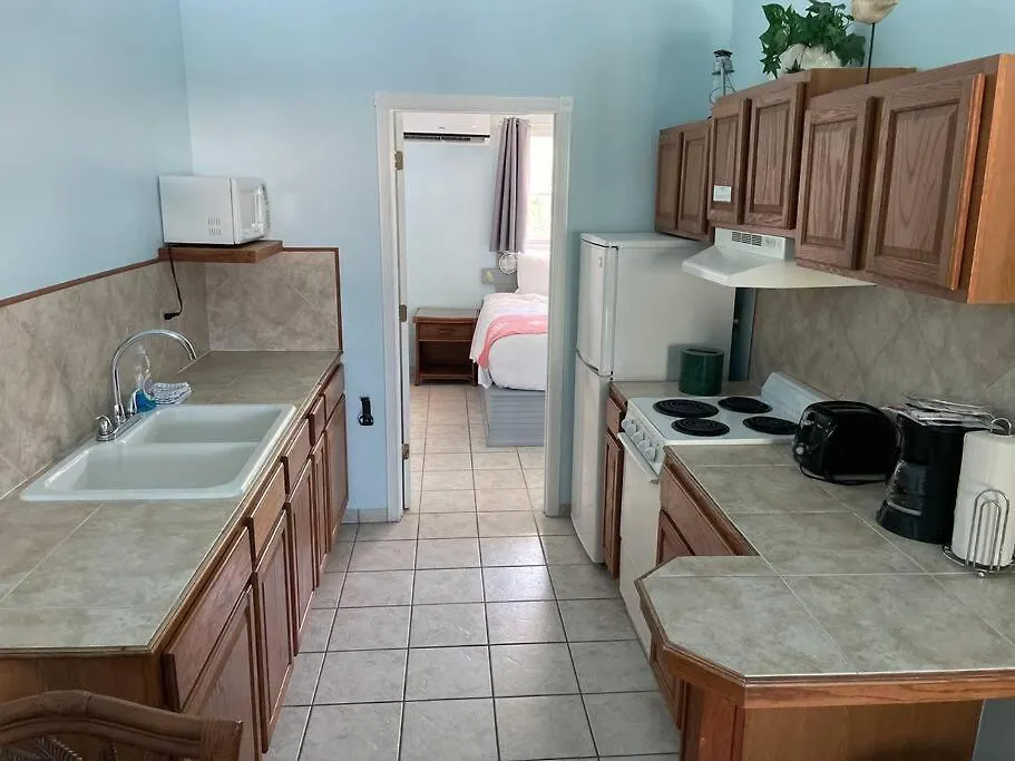 Beautiful Villa Just Steps Away From The Beach! Georgetown Apartman